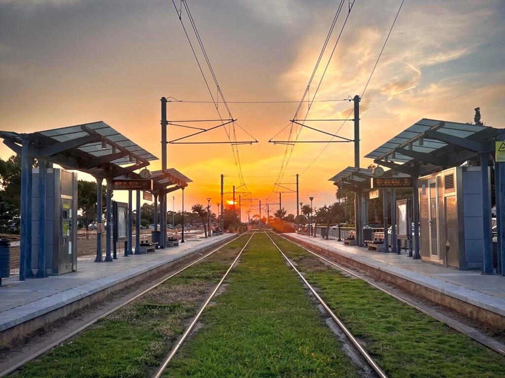 piraeus athens to glyfada T7 line station