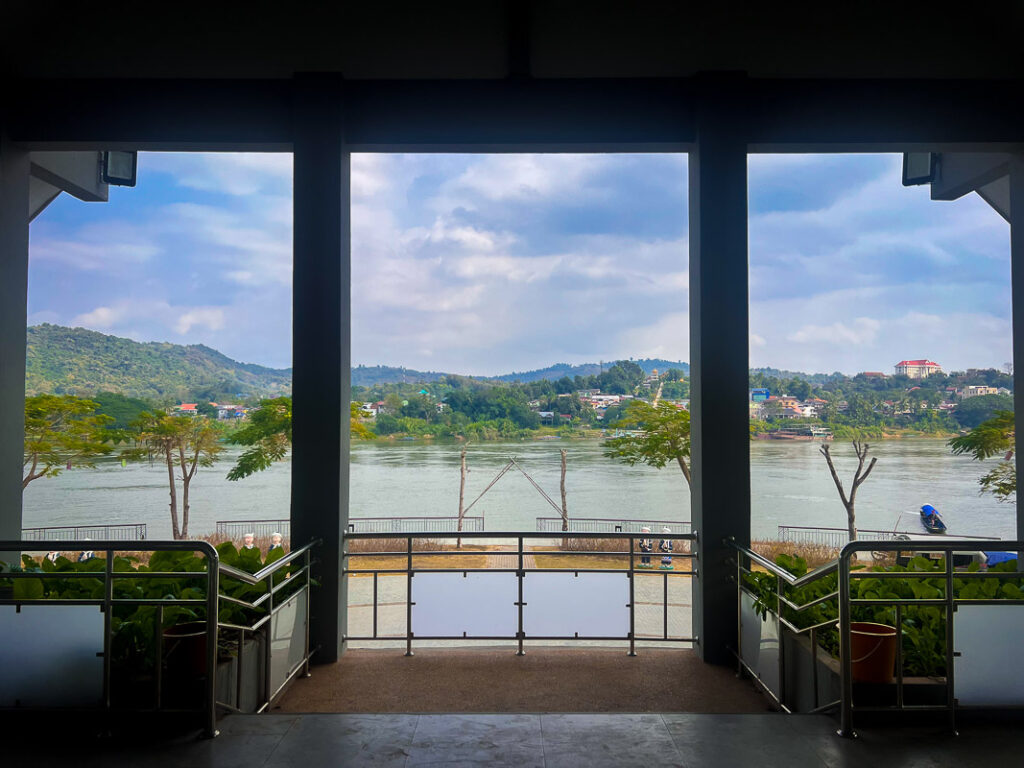 mekong delta between the land border of WPR Chiang Khong and Huay Xai