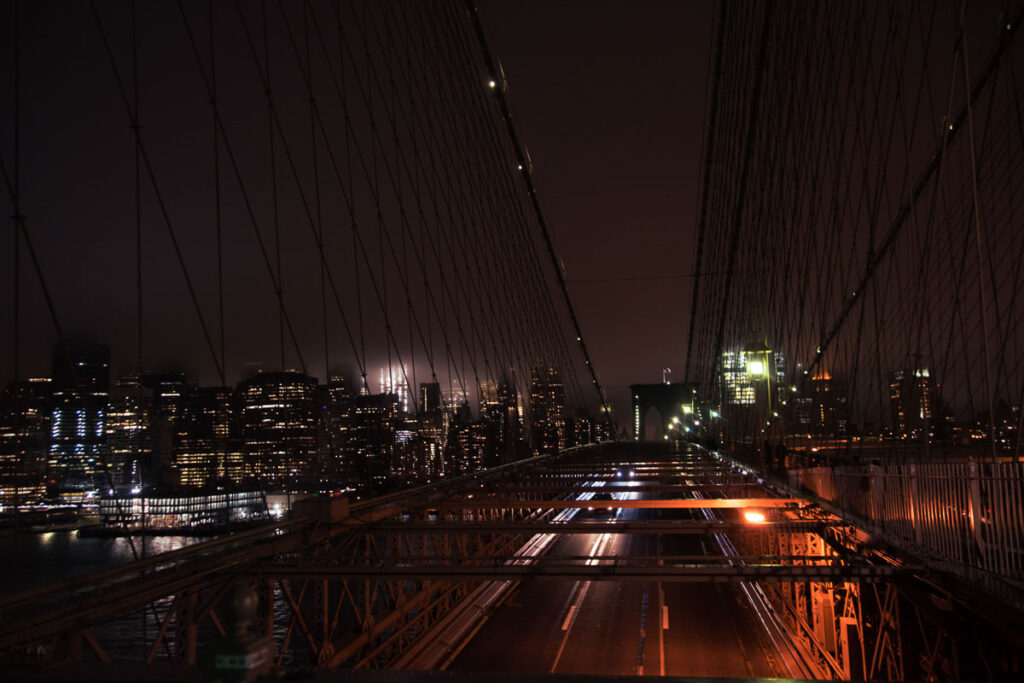 walking across the brooklyn bridge