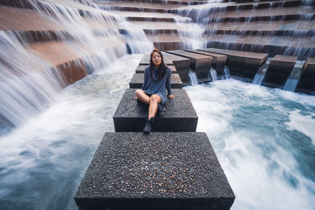 girl at fort forth water gardens