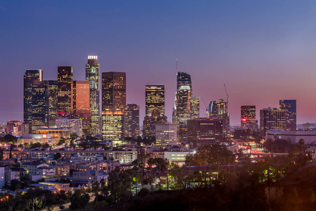 los angeles skyline at night