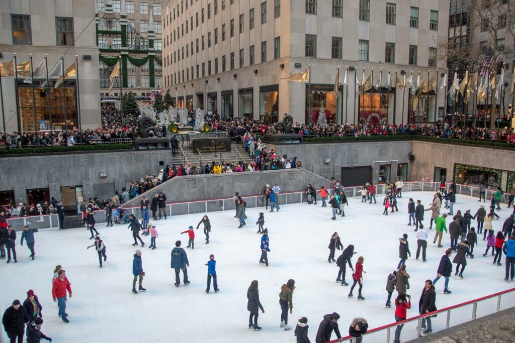 ice skating at rockefeller center in winter in nyc