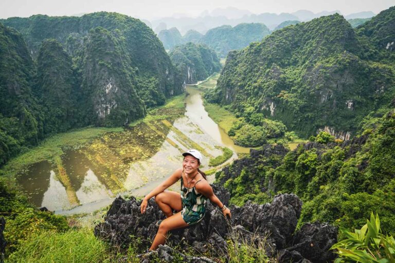 Nomadicated in viewpoint of Mua Cave of the tam coc scenic area