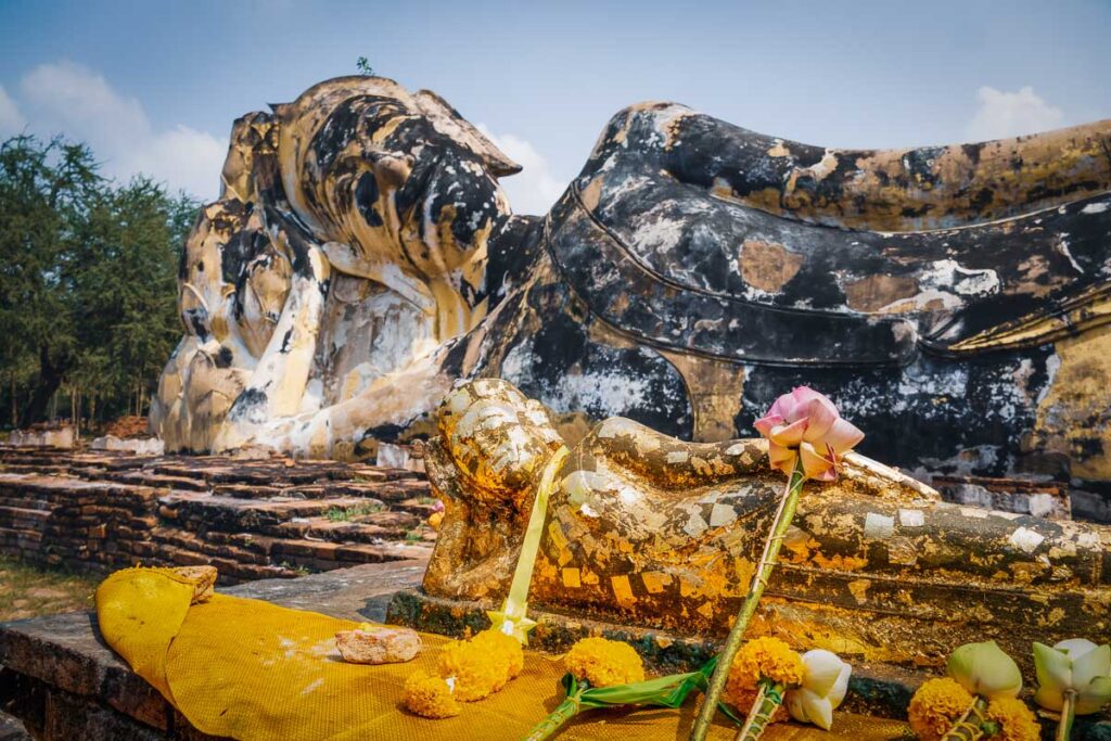 Wat Lokaya Sutha (Reclining Buddha) in ayutthaya historical park