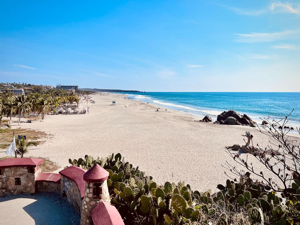 playa la punta lookout view