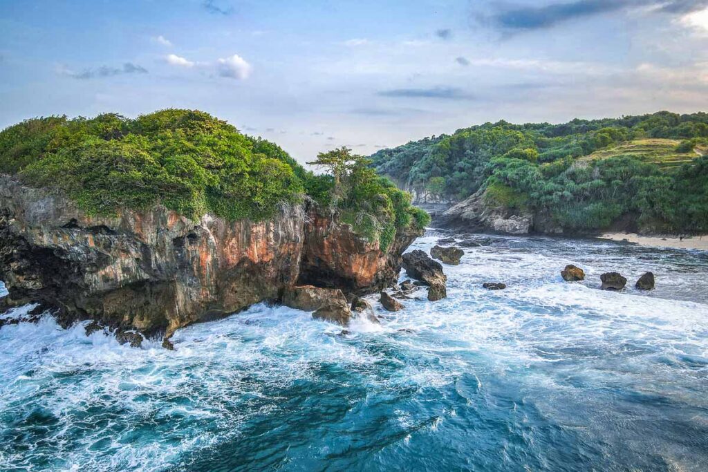 jongwong beach's coral island